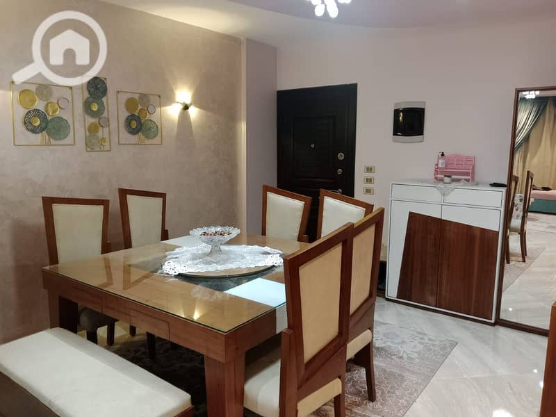 8 94e9600d-0b59-4ff1-a07a-e8d671373628. jpg