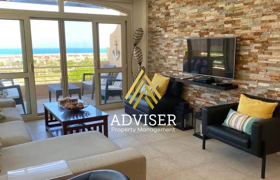 2 7457899-35eeeo. jpg