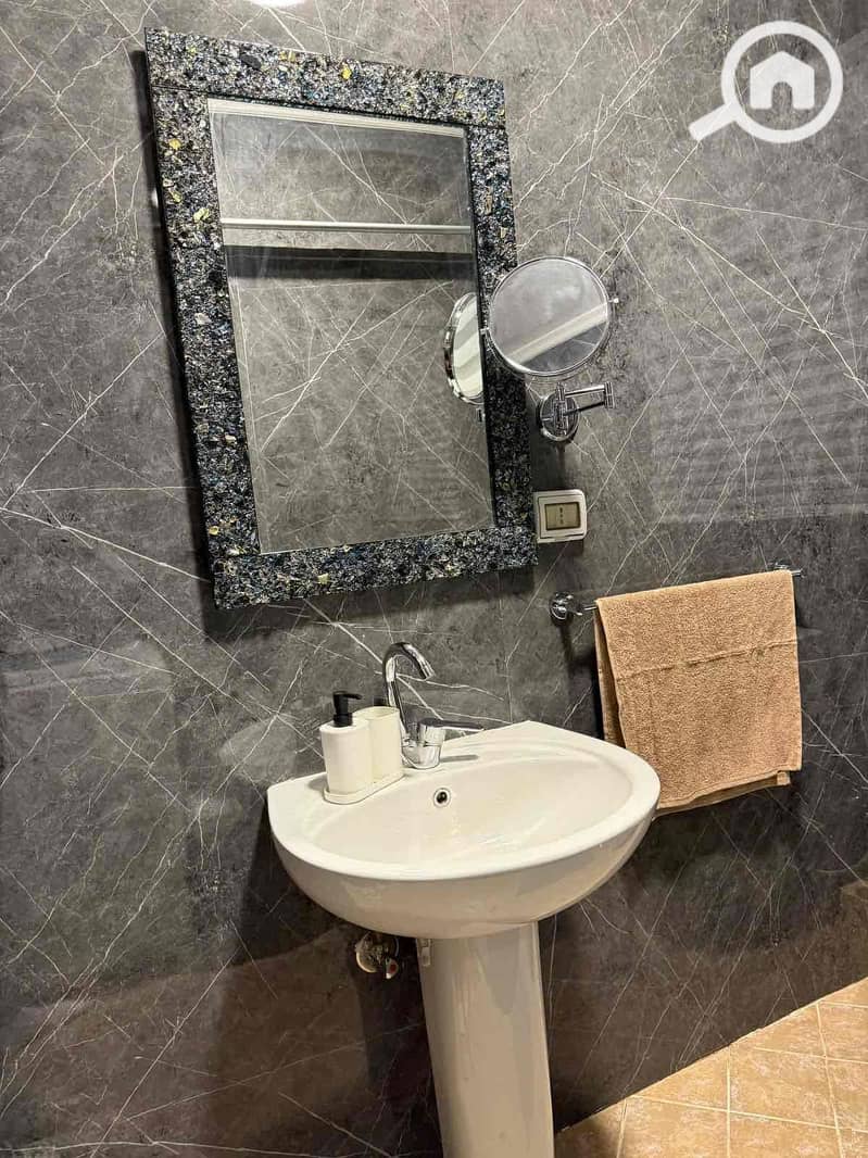 2 a63b4eac-6d3e-401a-9947-d53bba849726. jpg