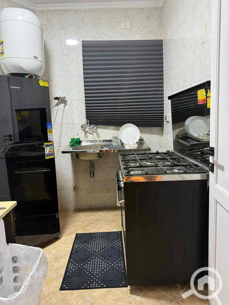 4 d20e55b8-4c2e-4404-9332-f4adc501fbaf. jpg