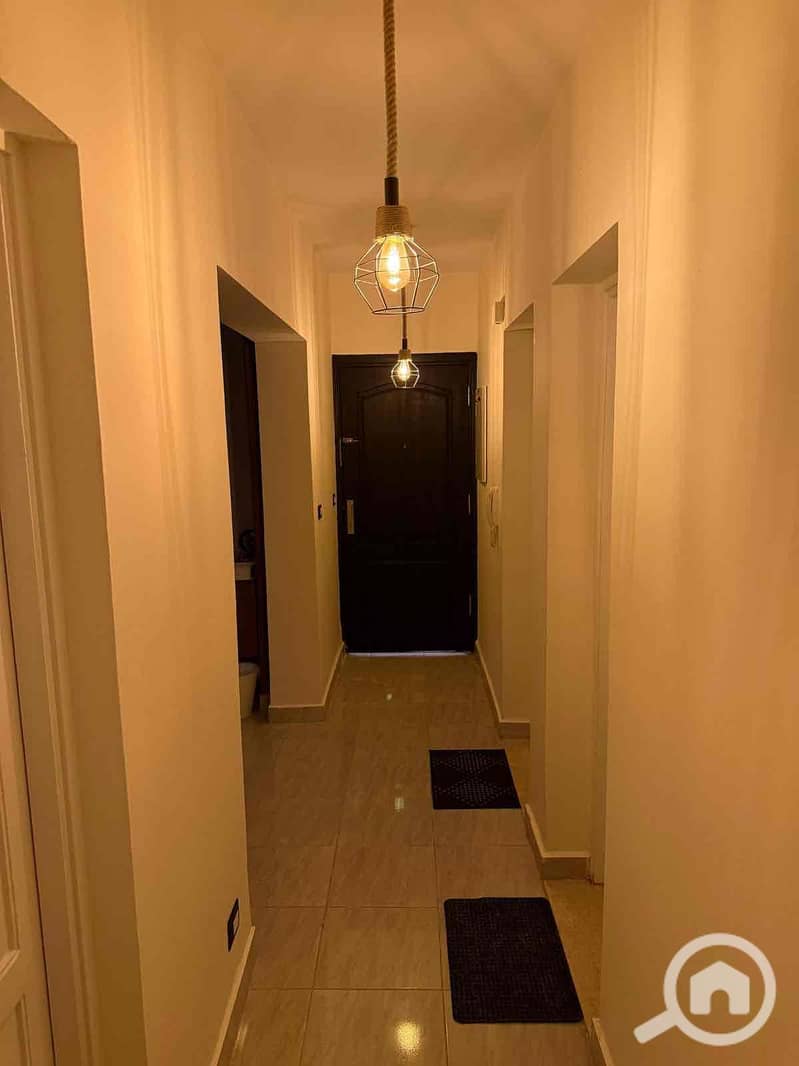 9 853d3791-cf82-45a7-97d9-6407439b60cb. jpg