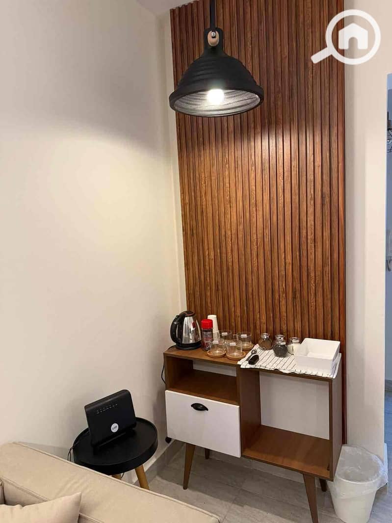 10 97cbca1d-9b99-4bf5-a906-374c891c2289. jpg