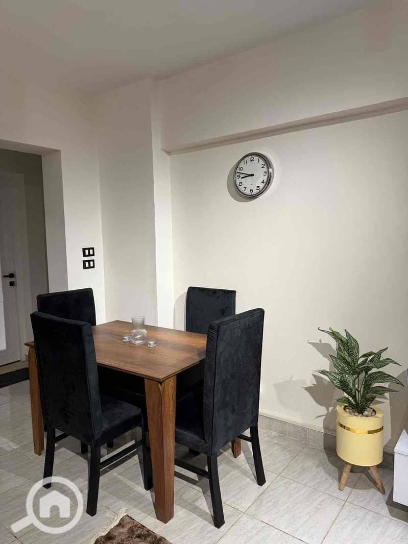 11 3d52aef7-6d90-4952-ae5e-3c559c5ab09f. jpg