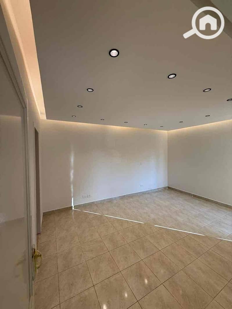 8 c868a910-78c1-410a-b82a-3d540e81dc6b. jpg