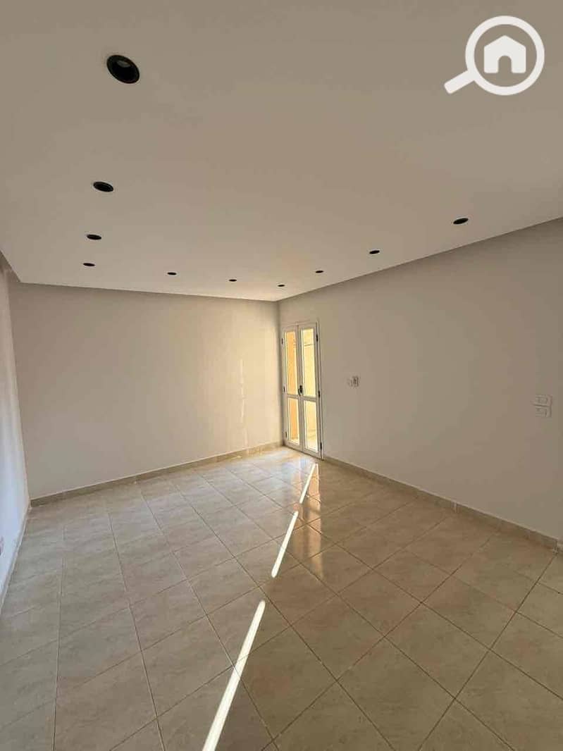 13 3f94cb4b-f099-402d-8181-ab469d260914. jpg