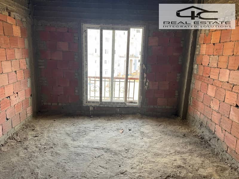 12 WhatsApp Image 2026-01-14 at 5.52. 21 AM. jpeg