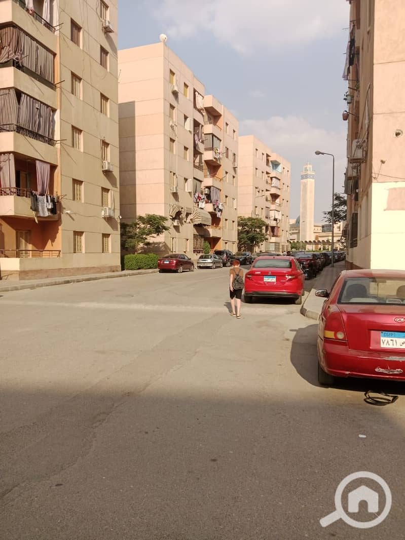 2 68a34c04-0a2c-42d9-844f-309d7ac966c8. jpg