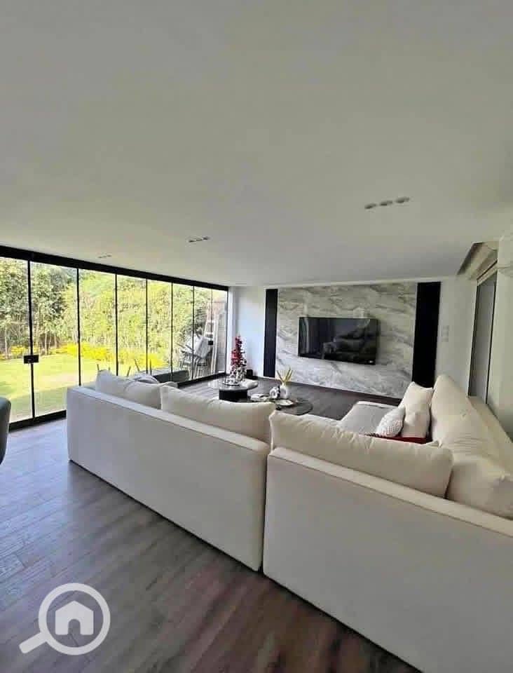 3 11b9b9a7-9e88-4225-9829-40d12c342d19. jpg