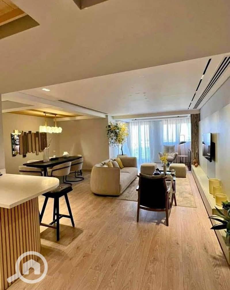 9 608588051_122113476963136169_5735327203440972183_n. jpg