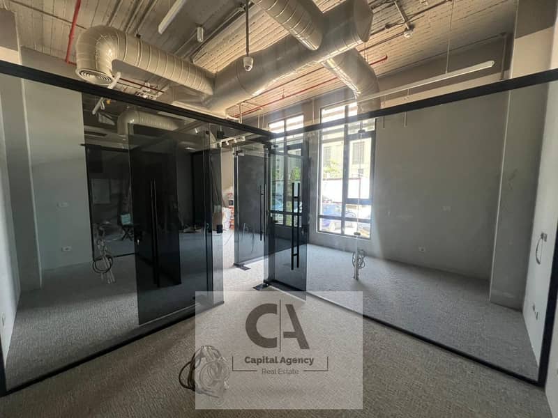 4 d95841f3-58f5-4a70-a388-2dbb4d543ca4. jpg