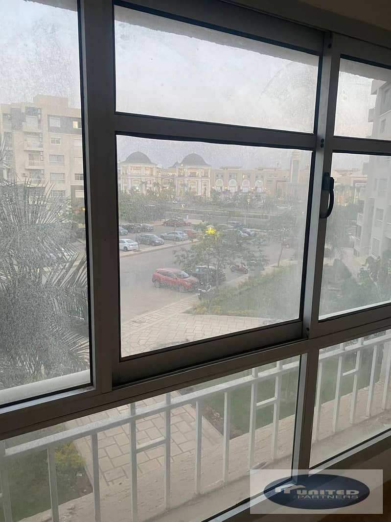 3 4e02c2d6-acd2-4212-b80e-afc3c02c8e37. jpg