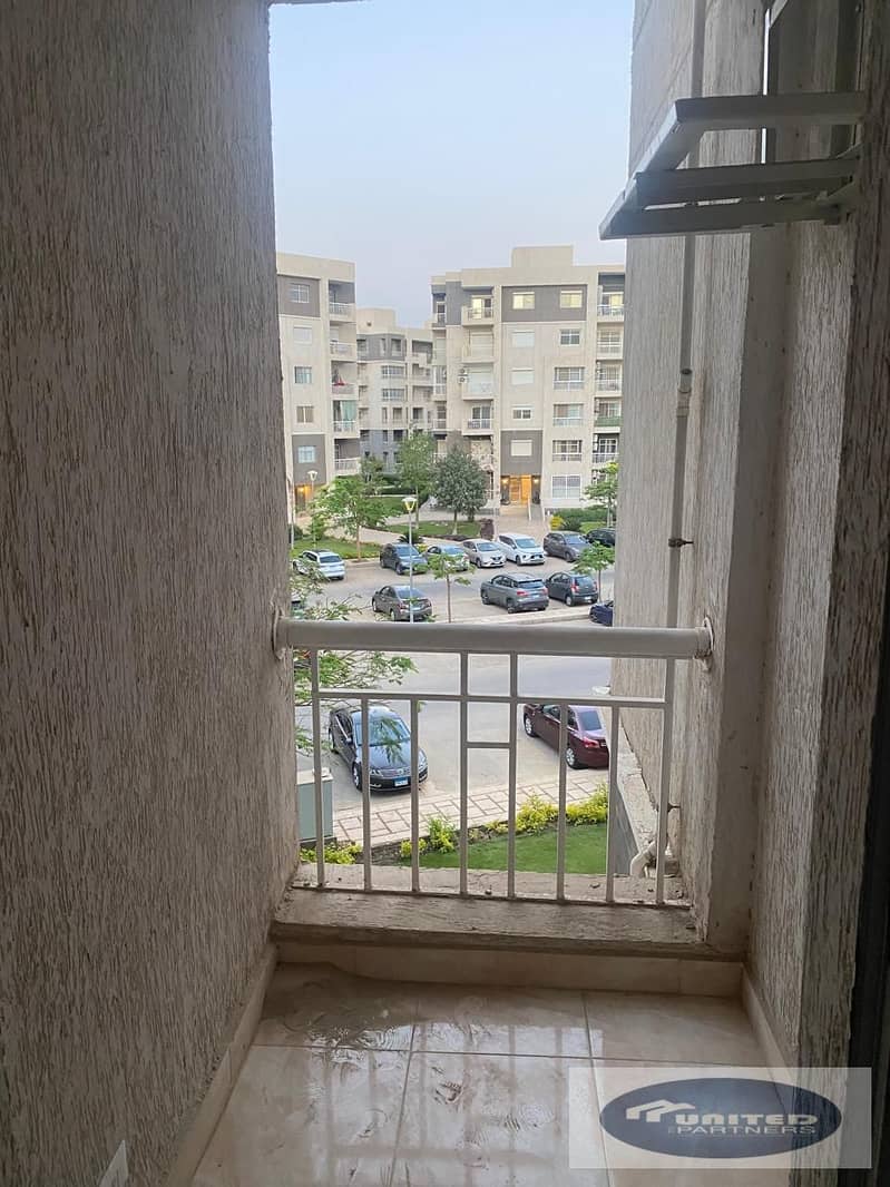 4 5dd0d246-63b3-45f0-abef-05da4dd44a53. jpg