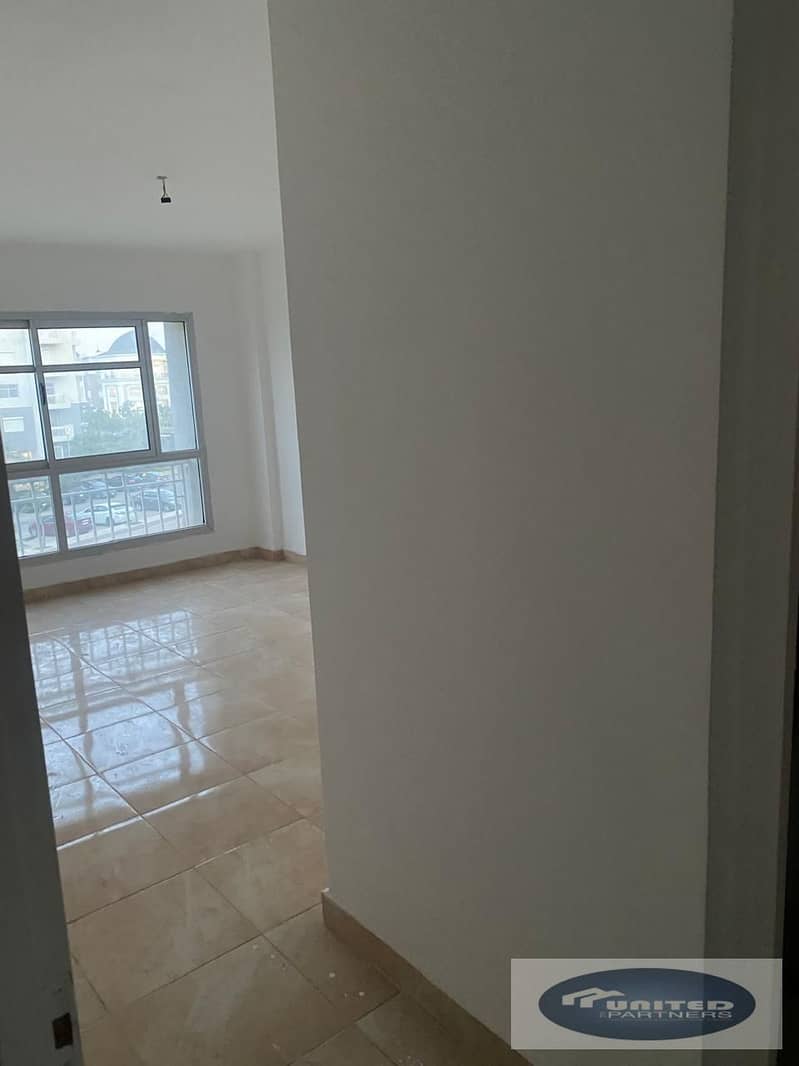 5 6fa2a1ec-d503-483c-ae24-e36563a23523. jpg