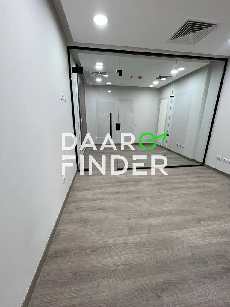 10 79b60db6-59b9-408f-930b-9269ea4ae91b. jpg