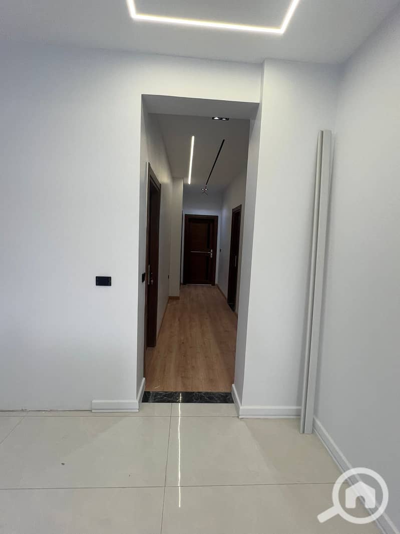 27 WhatsApp Image 2026-01-15 at 12.38. 09 AM. jpeg