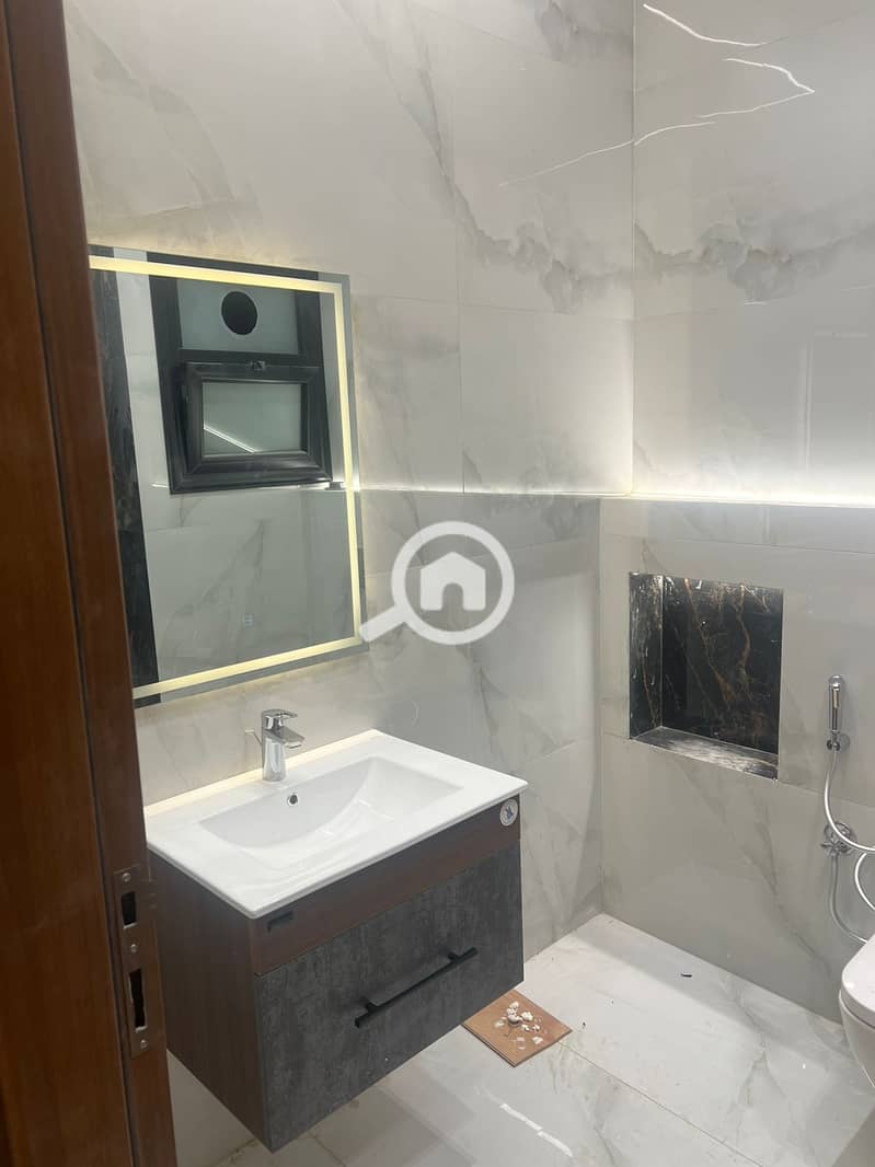 28 WhatsApp Image 2026-01-15 at 12.38. 08 AM (1). jpeg