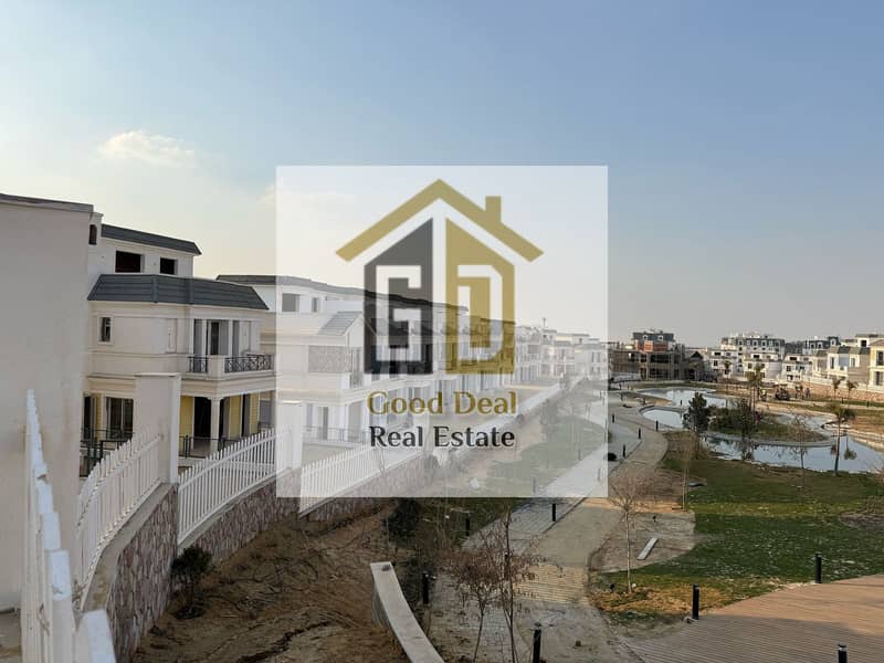 4 82b0bb8d-b564-4edb-ab7f-2a7c7d67ff49. jpg