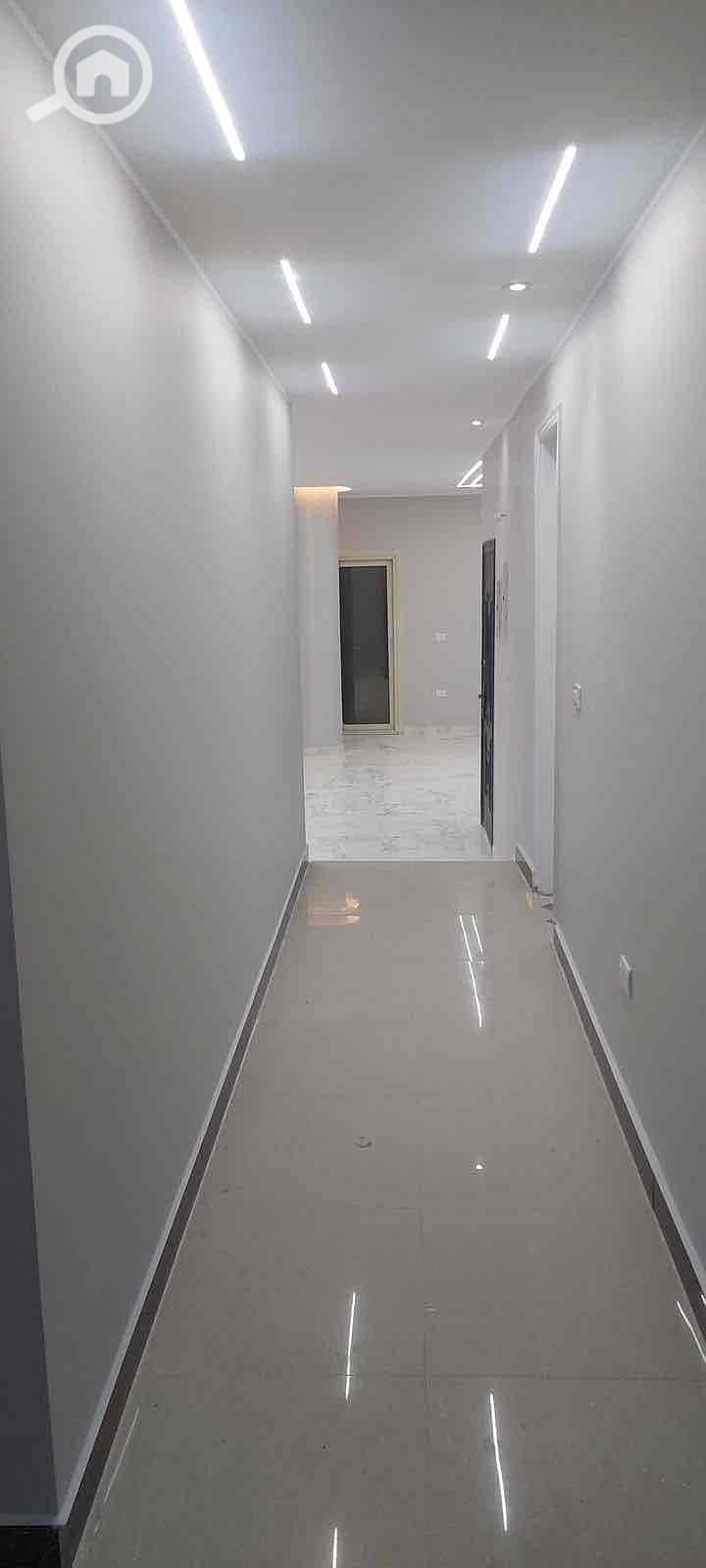 10 ccc10859-a136-45ae-96d2-fe69504e923b. jpg