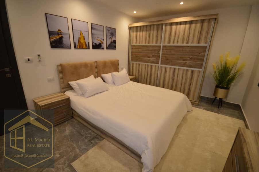 5 WhatsApp Image 2025-10-16 at 16.50. 11 (1). jpeg