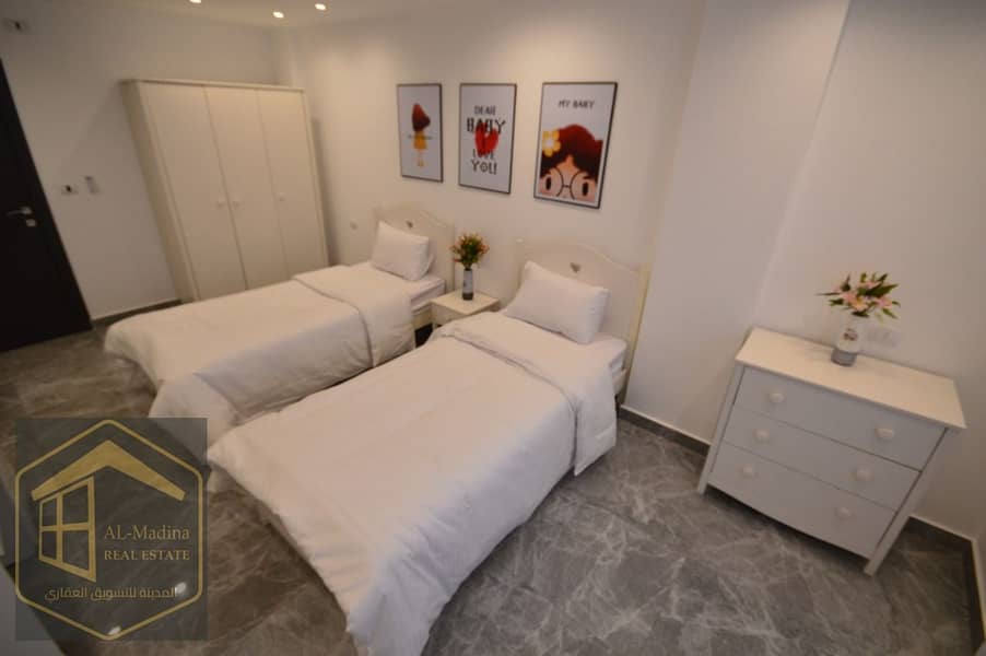 8 WhatsApp Image 2025-10-16 at 16.50. 12. jpeg