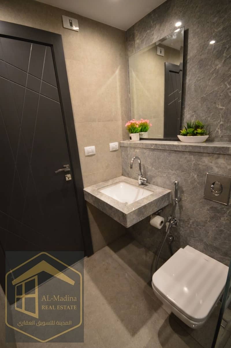 16 WhatsApp Image 2025-10-16 at 16.50. 16. jpeg