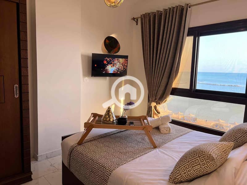 9 818b5404-ca09-4243-9070-40be652be500. jpg