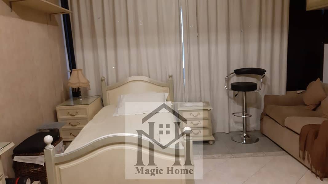 12 a1d8b250-fbb9-496a-88bb-d2f270c633f9. jpg