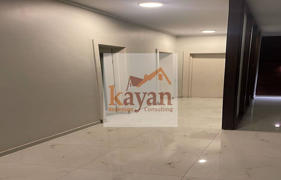 5 c1ef4c0e-7ab8-4333-9ef2-eafe87b6057a. jpg