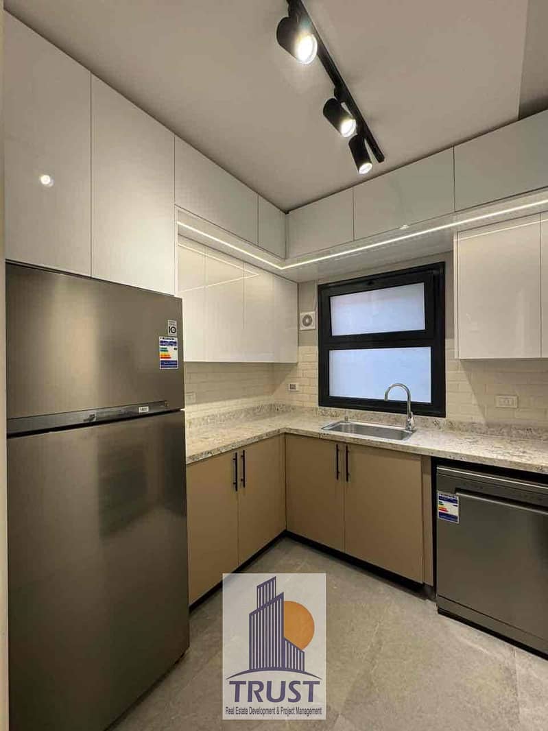 2 c41f183d-c086-4997-93e9-4fb9149d6ffa. jpg