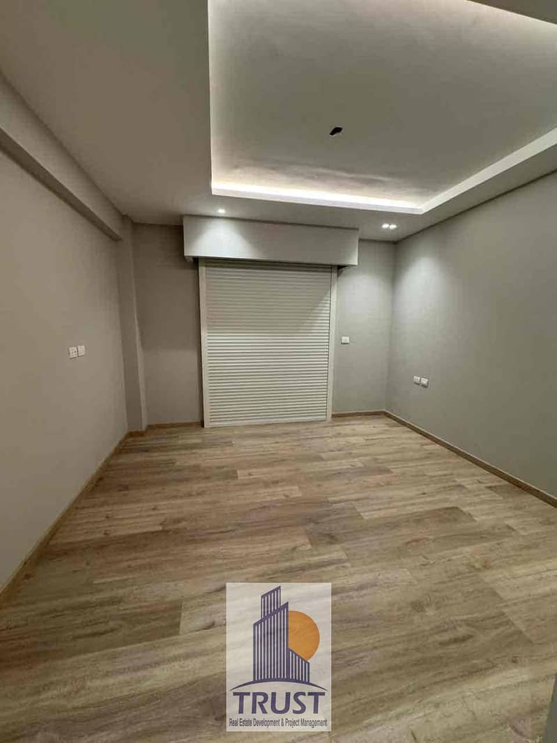 7 a70871c2-ca07-4f9c-a0f3-a193e464c18b. jpg