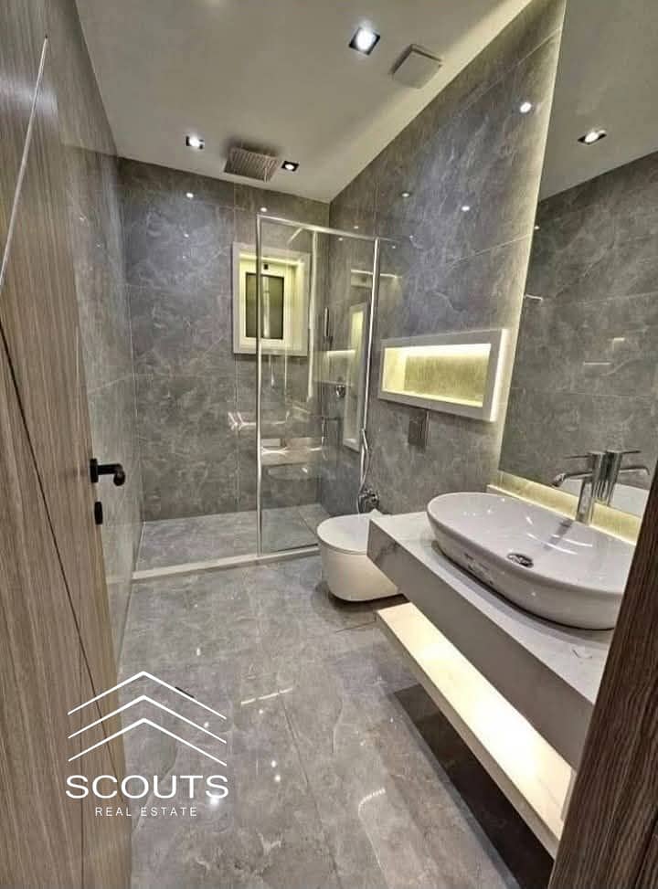 4 FB_IMG_1764237013586. jpg