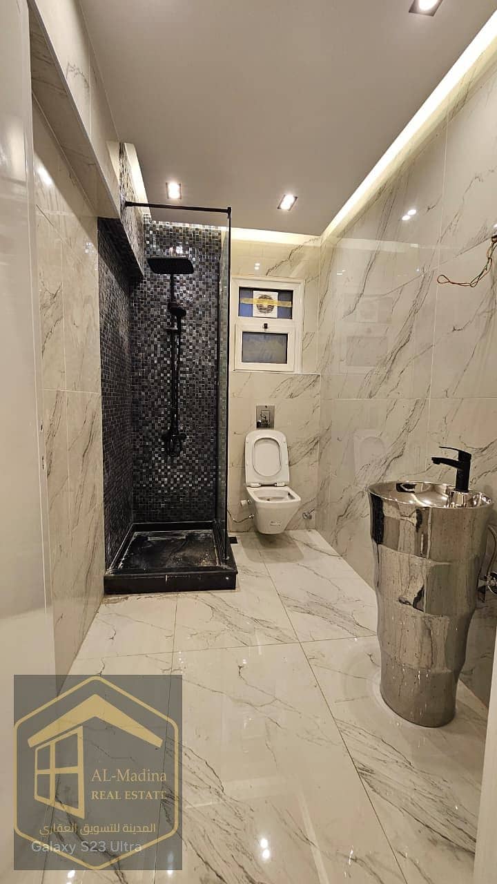 9 WhatsApp Image 2026-01-14 at 19.55. 33 (2). jpeg