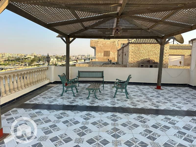 10 f753b0b0-8218-48d5-99a8-ce099051231f. jpeg