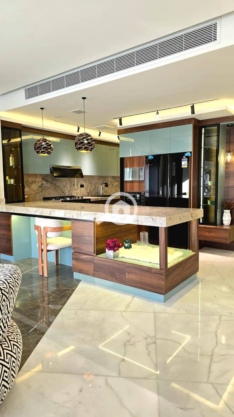 7 77ac5629-78dd-47ad-bca0-c93c8dc0f2ad. jpeg