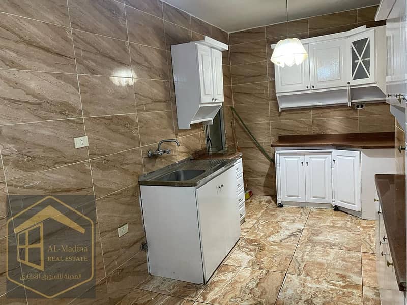 12 WhatsApp Image 2026-01-15 at 14.57. 38 (1). jpeg