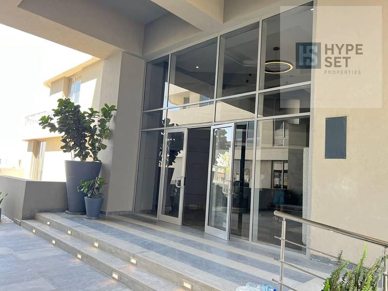 8 79b200d7-2622-4638-a97d-76324f6d72e6. jpg