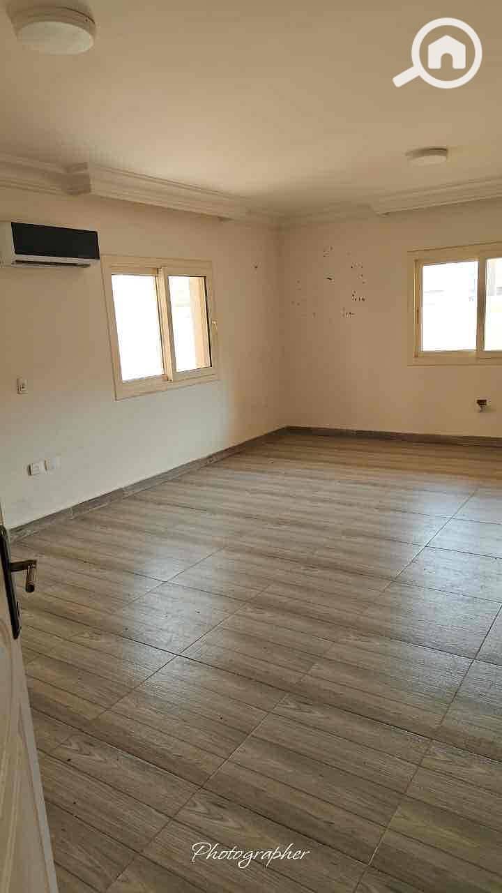 2 9275709b-3ca7-400d-801c-8109341eaf50. jpg