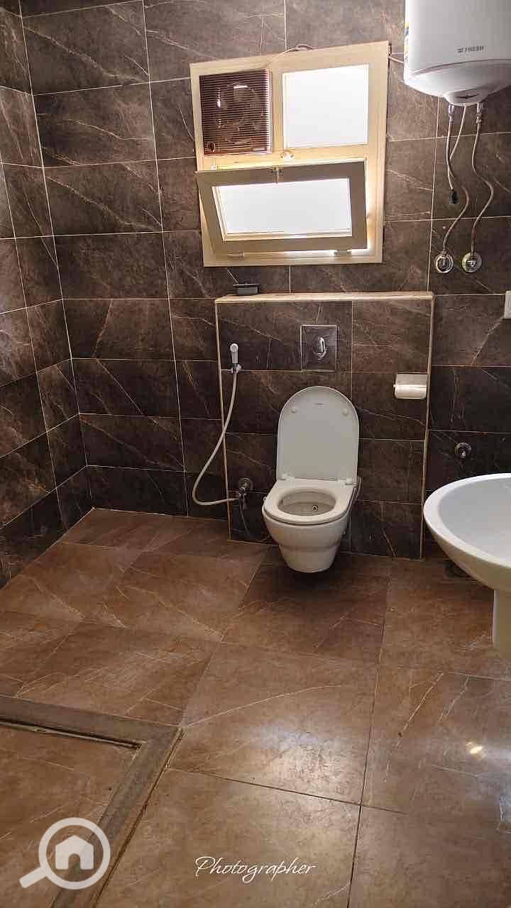 4 8ed29199-7f0a-4787-9d79-855d71a9a050. jpg