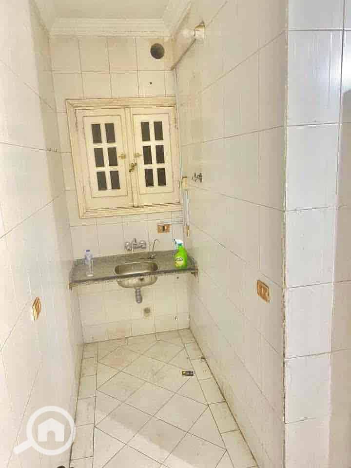 5 3a64db20-e5f0-4489-ac83-d25bf46a1236. jpg