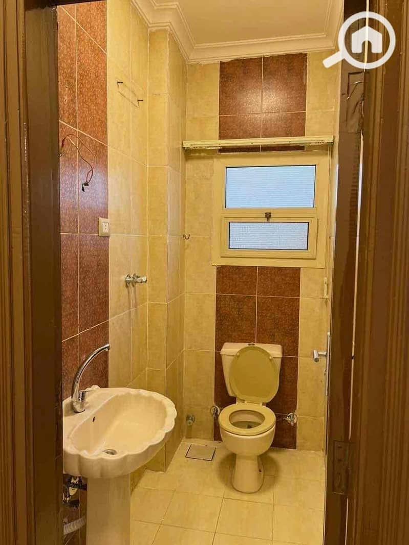 7 322e6f2b-1859-4f5b-bfd2-8586cccd32a8. jpg