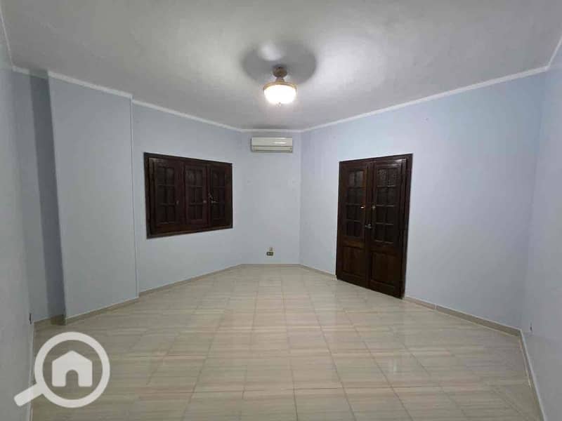 15 7eead15c-61bb-49e5-ae40-da9de544f00d. jpg