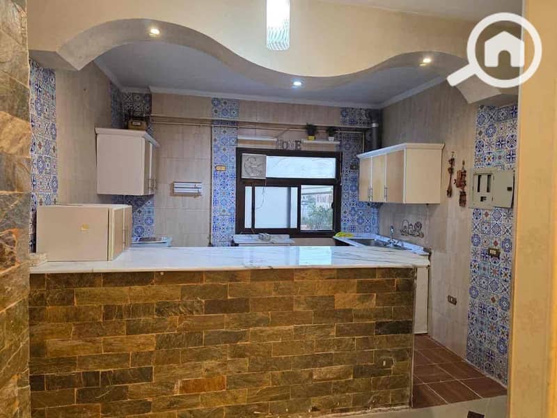 18 76e8b7b5-425a-4f1b-ac97-29a816e48de0. jpg