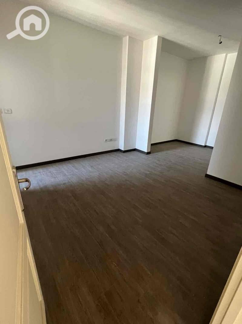 3 baa1b638-d5a5-4696-b5c5-252f7f42b3cb. jpg