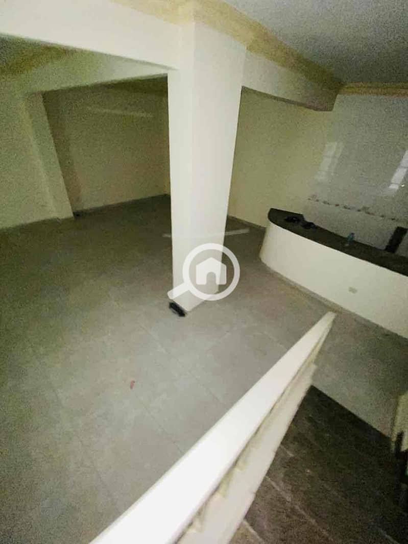 9 defa2ce1-b185-47d3-9e5a-ba21df156124. jpg