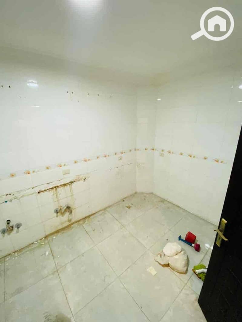 30 9adad2f4-0ada-49e5-97dd-da139b43763a. jpg