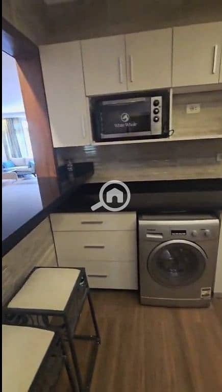 7 706aa666-4e97-462e-ab43-1a11f1a16f76. jpg