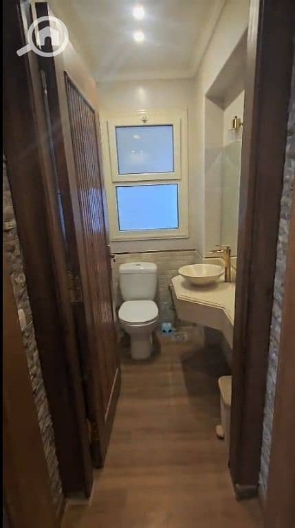 9 aa7c9f52-2a5e-4a5d-9fb1-d6bbad6d9df2. jpg