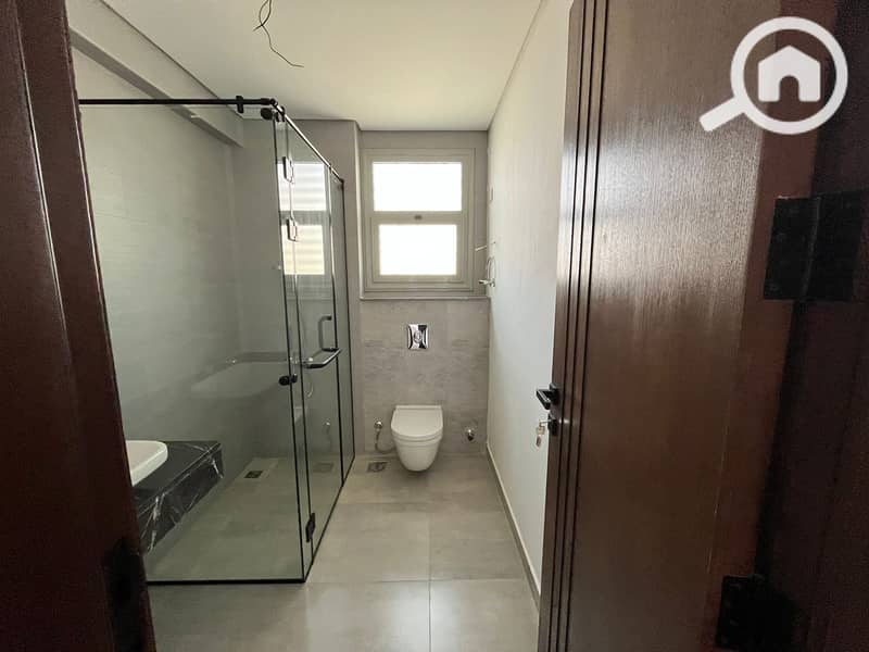 4 PHOTO-2025-02-19-10-06-27. jpg