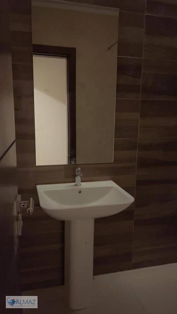 11 WhatsApp Image 2026-01-15 at 4.20. 24 PM. jpeg