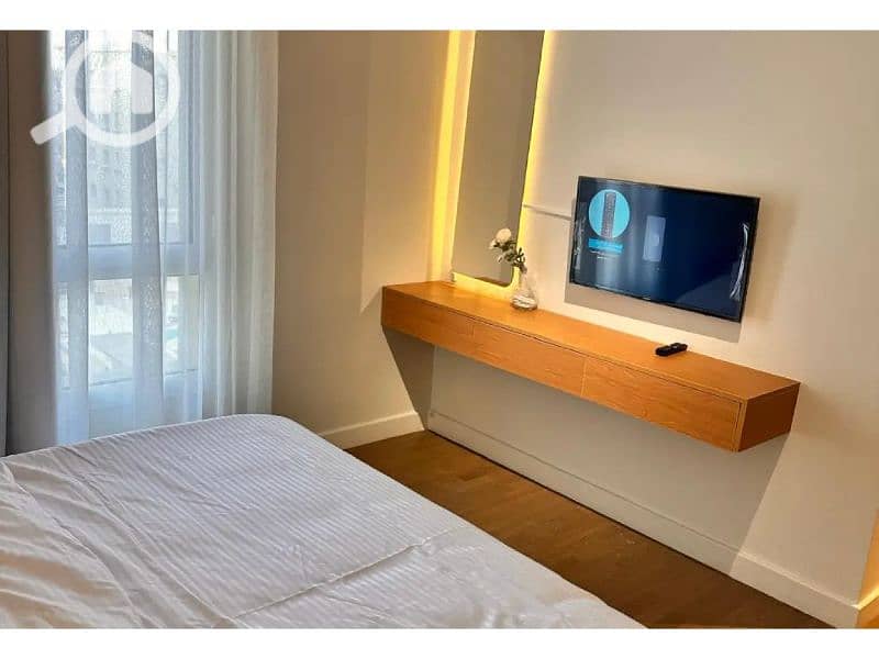 10 6923782-e2685o. jpg